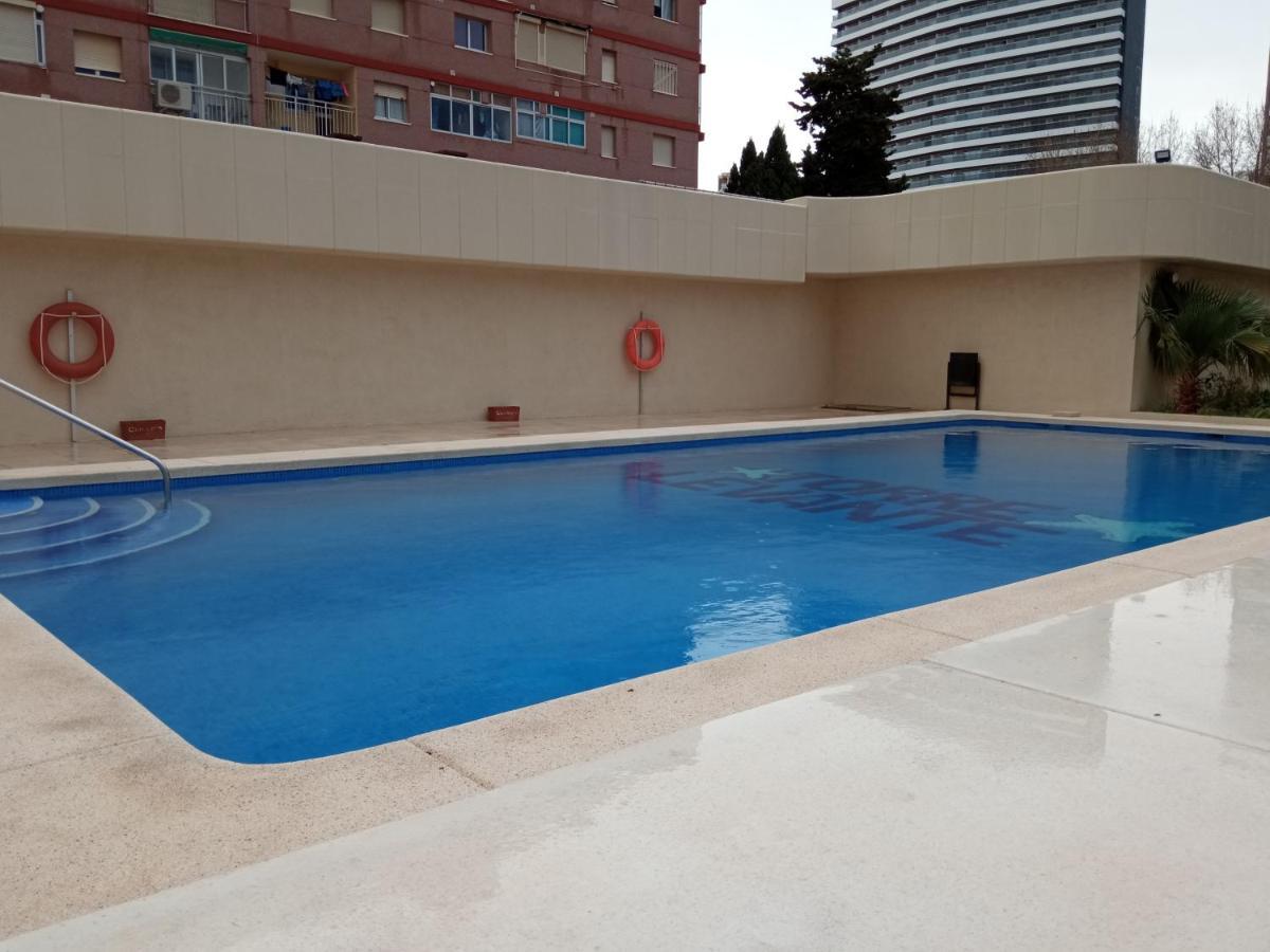 Luminoso Apartamento En Primera Linea De Playa Бенидорм Экстерьер фото