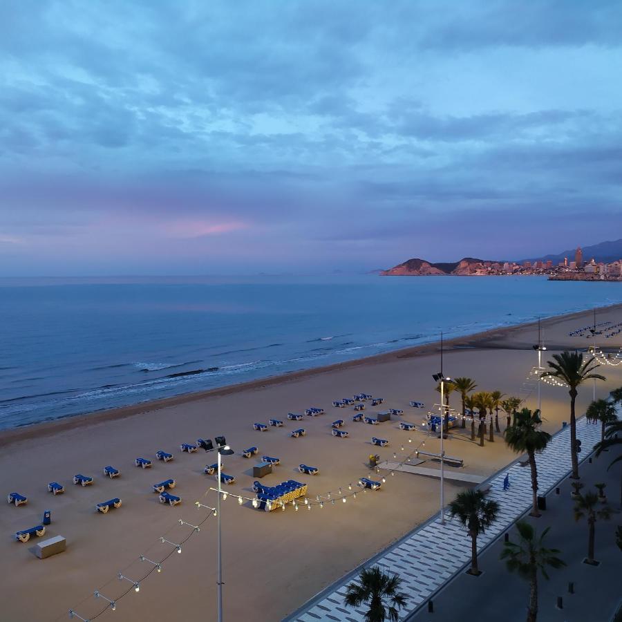 Luminoso Apartamento En Primera Linea De Playa Бенидорм Экстерьер фото